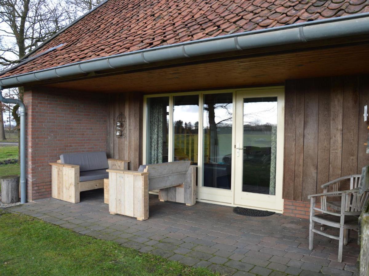 Peaceful Holiday Home With Roofed Terrace Geesteren  Exteriér fotografie